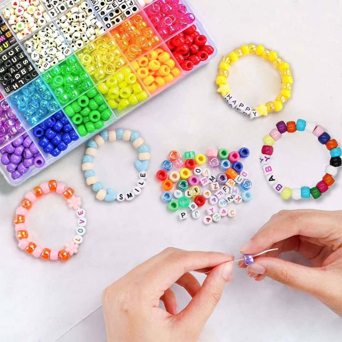 Kit De Fabrication De Bracelets Nestling – Idée Cadeau Fille 5-12 Ans – Perles Et Charms – Bijoux DIY Créatif
