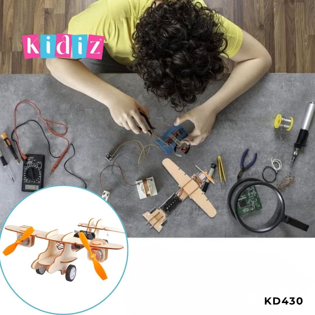 Kit de construction Avion en bois jouet éducatif KD430 – Image 3
